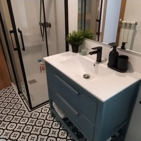Apartamento De 120M2 Al Lado De Cabarceno Saron Zewnętrze zdjęcie